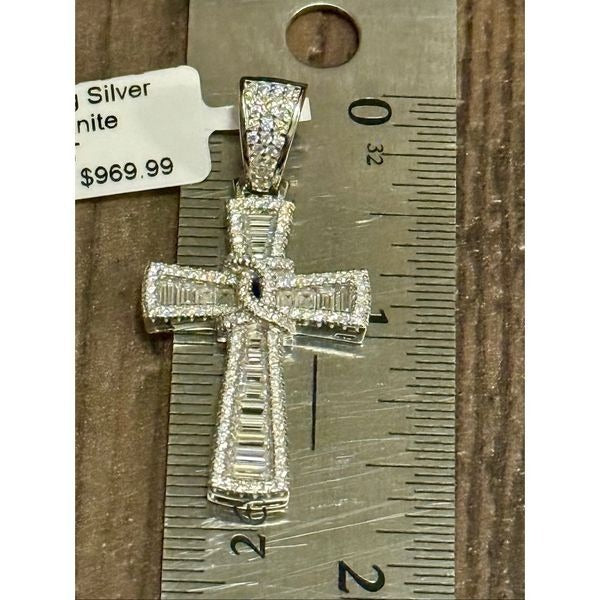 Luxurious 1.34CT Moissanite Baguette Cross Necklace Pendant 925 Sterling Silver