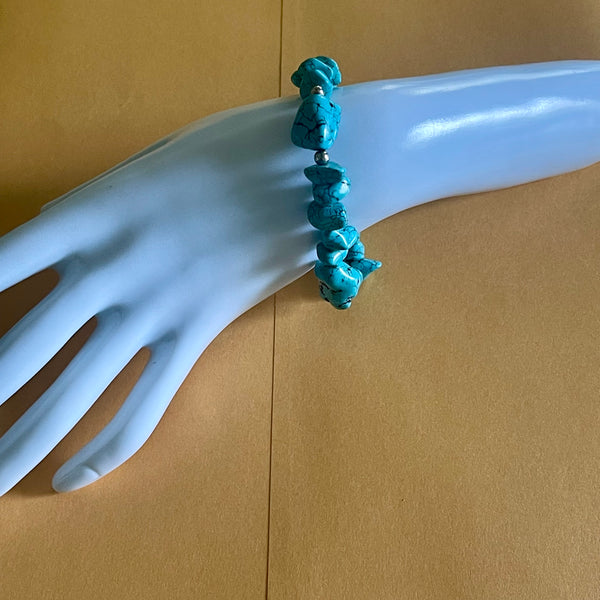 Vintage Turquoise Howlite Stone Bracelet Womens Casual Western Stretch Accessory 