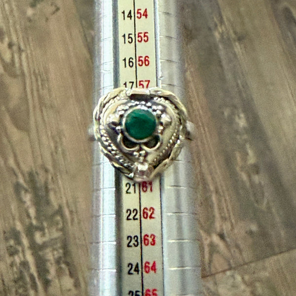 Faceted Round Emerald Gemstone Poison Locket Box Heart Ring Sterling Silver Sz 8