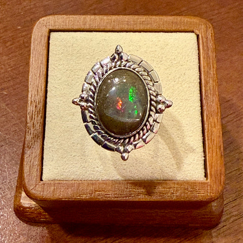 Stunning Boulder Opal Ring Southwestern Oval  Framed Sterling Silver Size 7 New