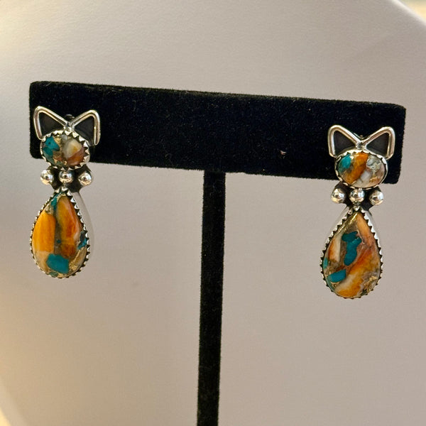 Spiny Oyster Turquoise Cat Stud Earrings Southwestern Sterling Silver