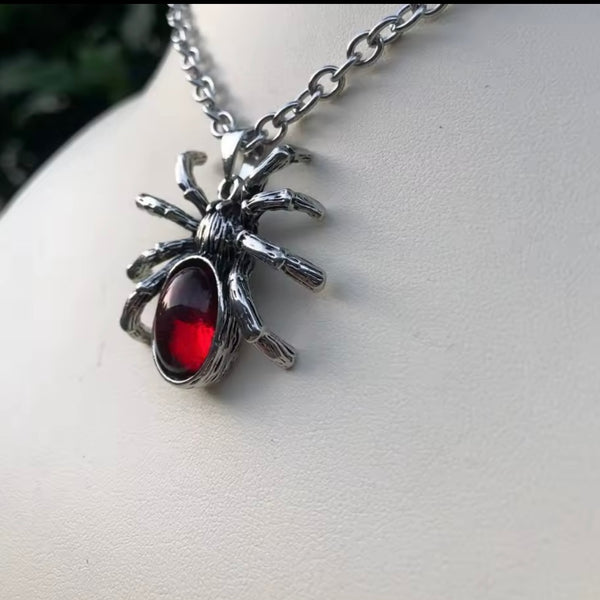 Garnet Spider CZ Silver Pendant Necklace Gothic Style Fashion Accessory New