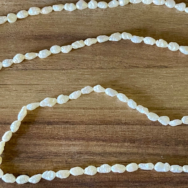 Vintage Long Single Strand Of Fresh Water Pearls Off White 36” Necklace