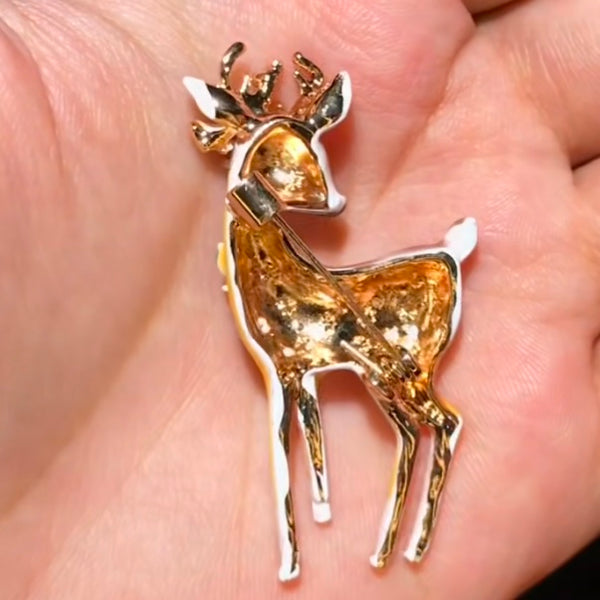 Christmas Winter Beauty Deer Brooch Womens Girls Hand Painted Pin New