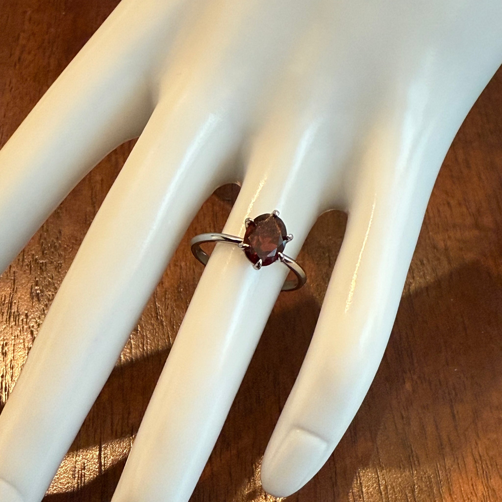 Genuine Oval Garnet Simple Sterling Silver Ring Size 6