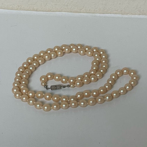 Vintage Ladies 32” Strand Of Champagne 6mm Single Strand