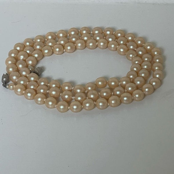 Vintage Ladies 32” Strand Of Champagne 6mm Single Strand
