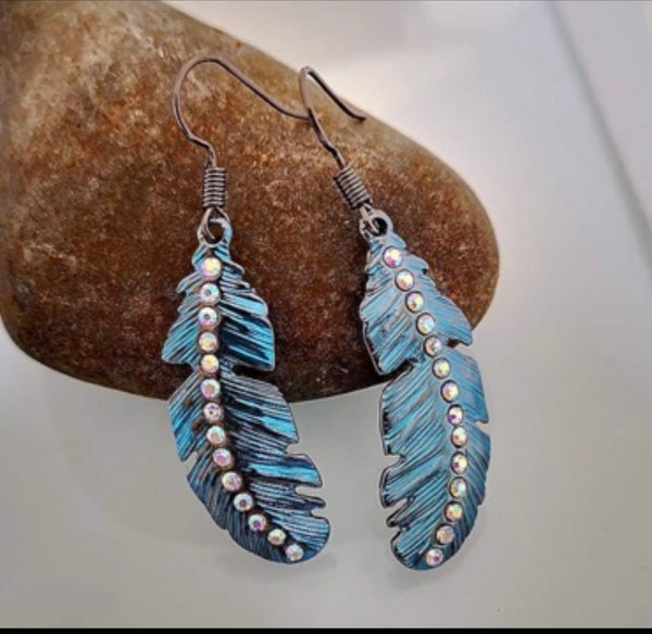 Womens Feather Dangle Fashion Earrings